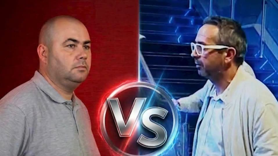 בארגון ״העומדים מאחור״, שוקלים להשעות את חברי הארגון
לירן ״חולצה אפורה״ ותומר ״משקף לבן״, בעקבות הריב הסוער שהיה ביניהם בתוכנית ״הצינור״
מנכ״ל הארגון, צדוק ״כיפה צהובה״, העביר לשניים מסר תקיף וברור ״פעם אחרונה שאתם עושים לנו בושות בטלויזיה! בפעם הבאה שאתם רבים, פאטמה ״פטמה ורודה״ ועמוס ״גבות כחולות״, מחליפים אתכם״
דוברת הארגון, חוה ״לשון כתומה״
״לירן לא מקבל את זה שהוא כבר מעבר לשיא, החולצה האפורה כבר לא מייצרת בז כמו בעבר, לכן החתמנו את ״משקף לבן״, שיכניס קצת אור בחושך שאנחנו נמצאים. ״לחולצה אפורה״ כבר אין את הכח והחשק, הבן אדם לא עומד בקצב, לא מתאמץ ומפונק ואילו ״משקף לבן״, מגיע עם אנרגיות חדשות ועושה הכל בשביל הזכות לעמוד מאחורי הכתבים, גם אם צריך לישון על המדרגות הנעות״